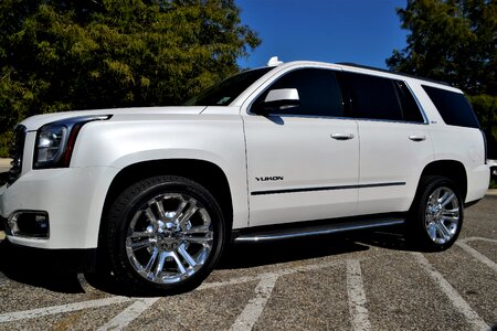 4x4 four wheel drive vehicle