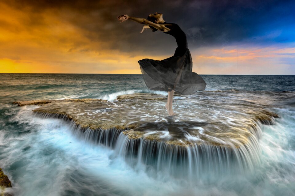 Water dancer performance
