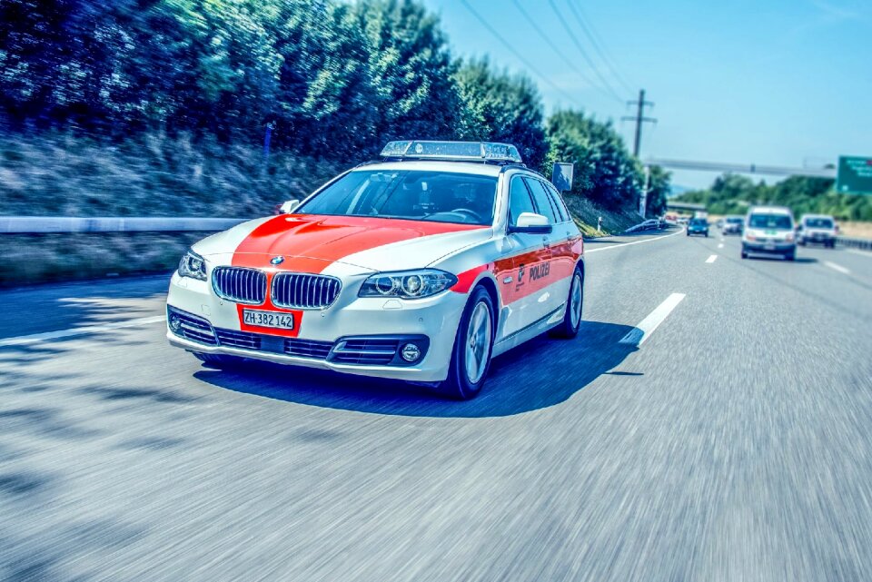 Use switzerland police car