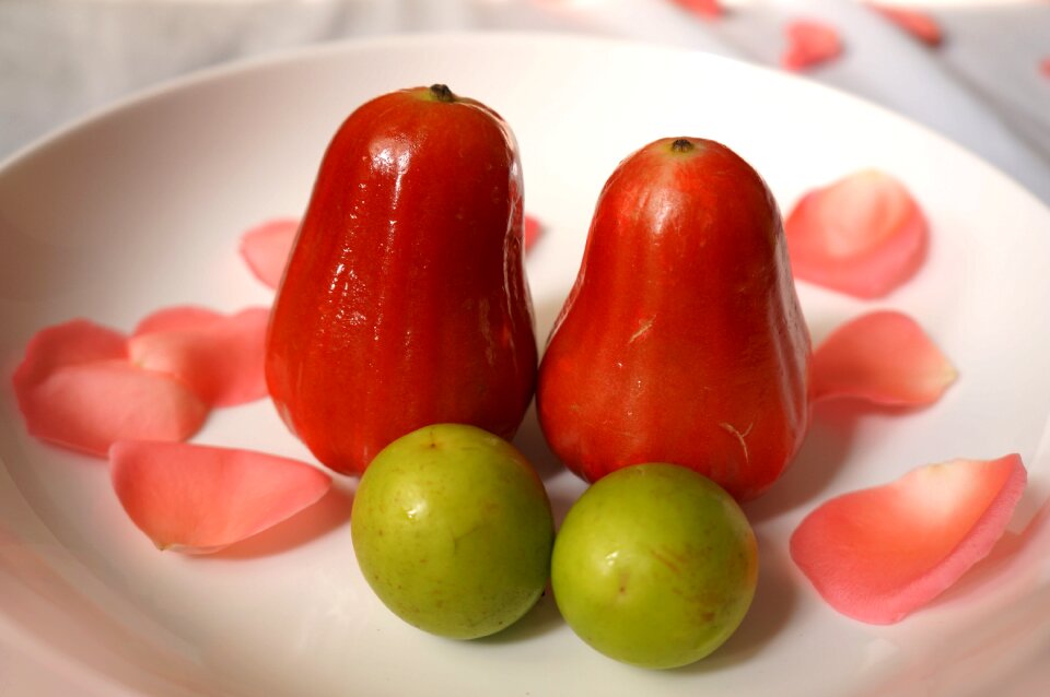 The plum vietnam apple pink