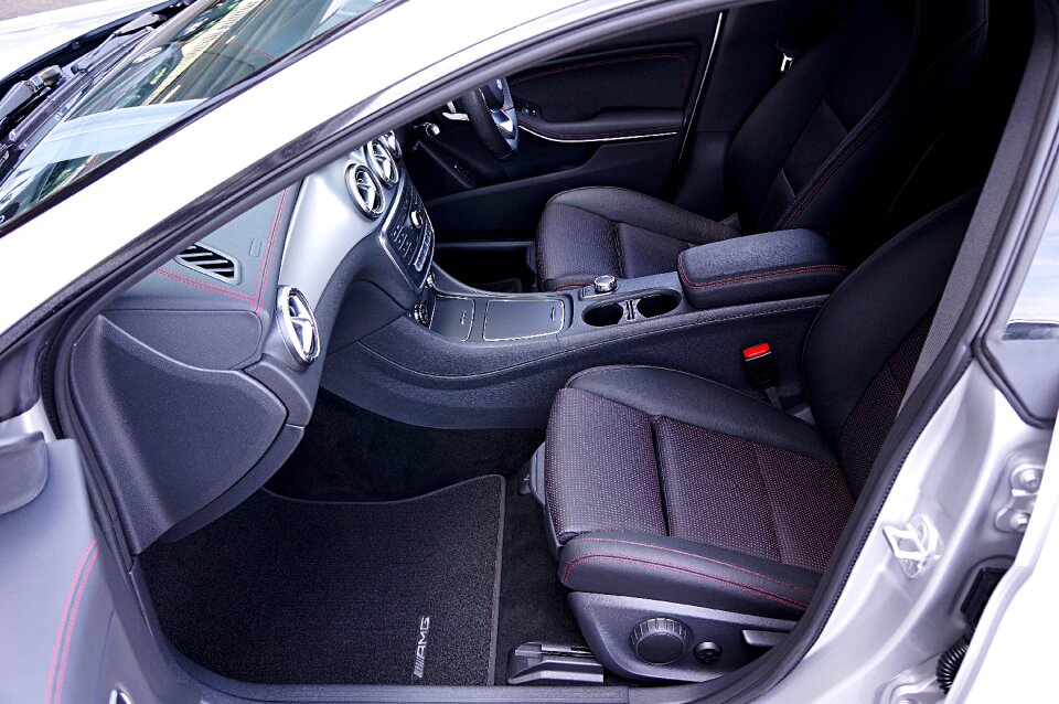Vehicle luxury mercedes