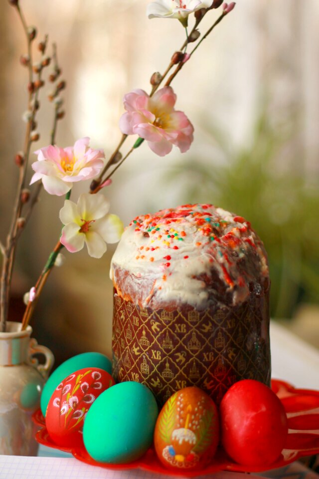 Easter cake eggs easter eggs