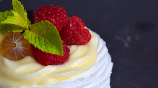 Delicious berry raspberry photo