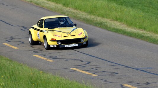 Motorsport opel gt 2000 steinmetz yellow