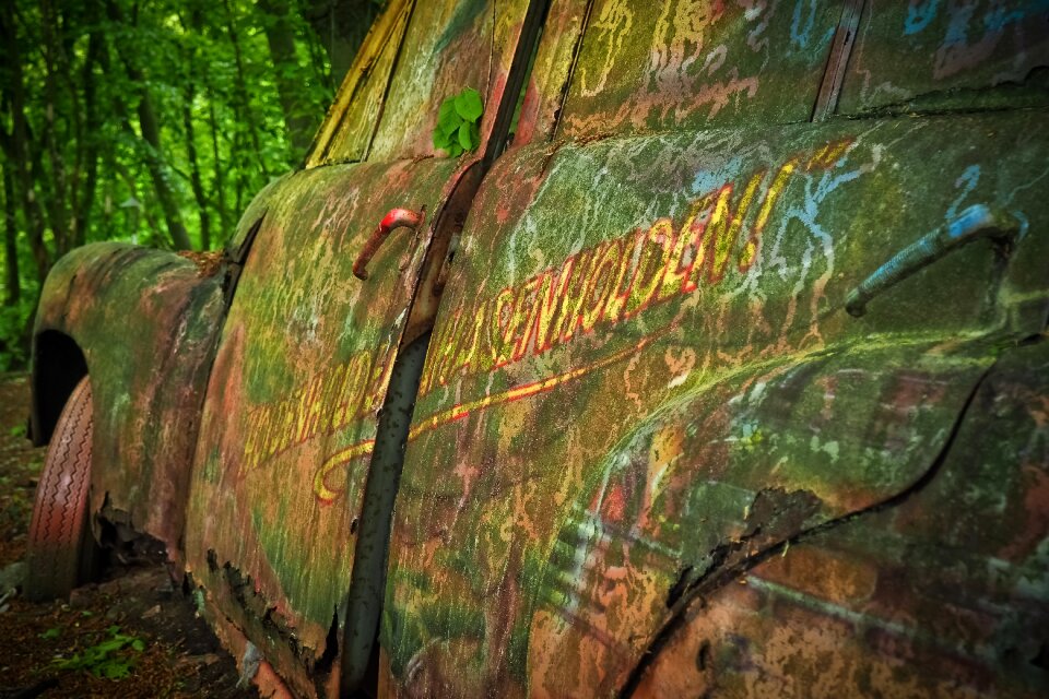 Old rust stainless karre