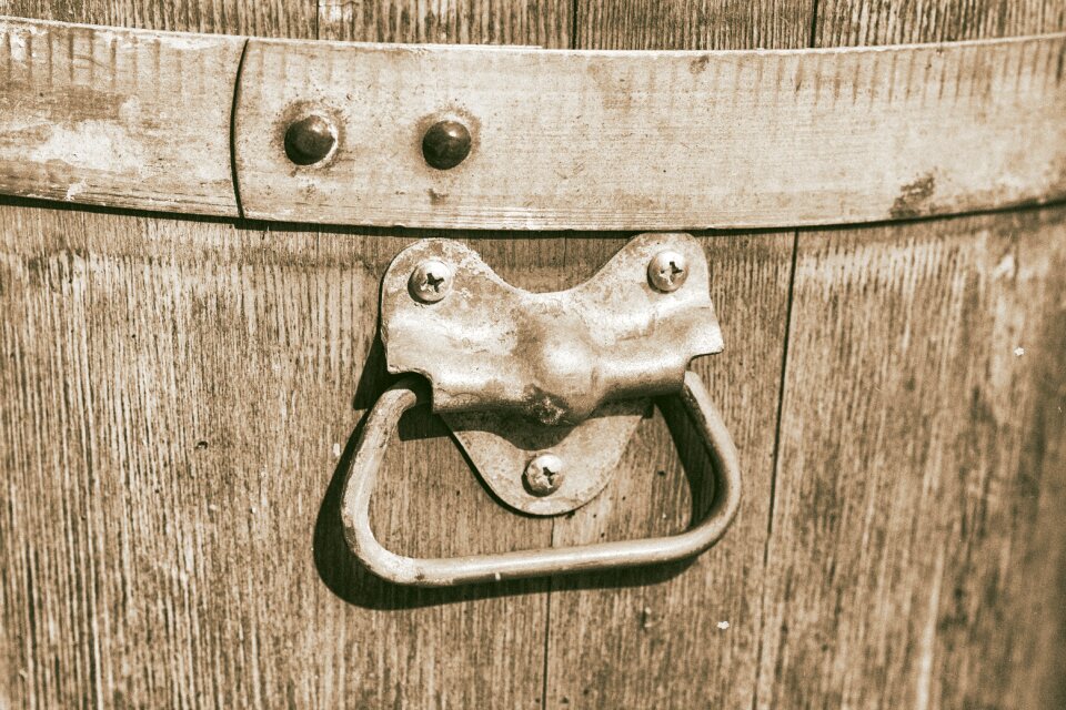 Metal jewellery metal handle