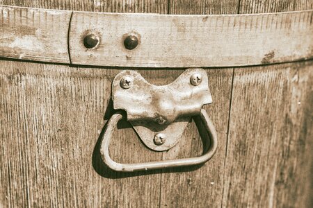 Metal jewellery metal handle