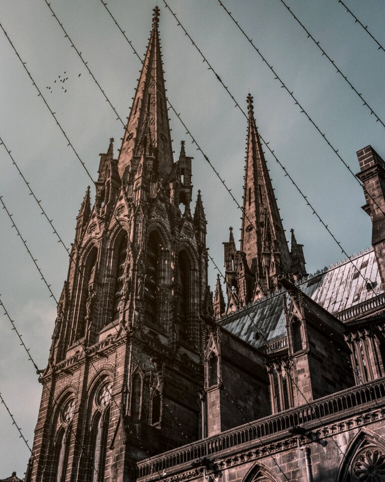 Travel cathedral clermont-ferrand