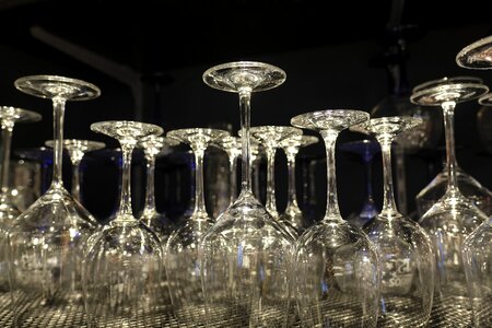 Thirst transparent bar