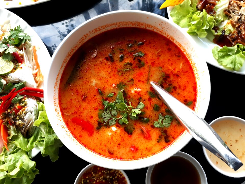 Lunch dinner tom yum kung