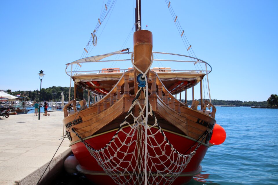 Dock rovinj boat tour