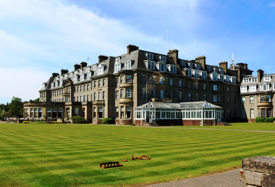 Golf luxury elegance