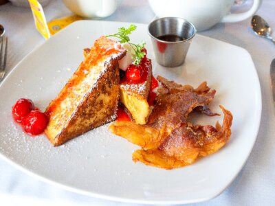 Maple syrup bacon nutrition