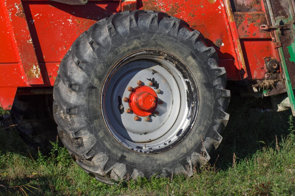 Tire rubber trailer