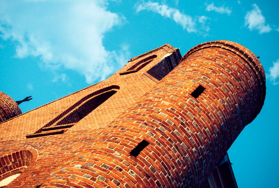 At the court of building old