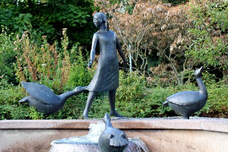 Geese fountain art