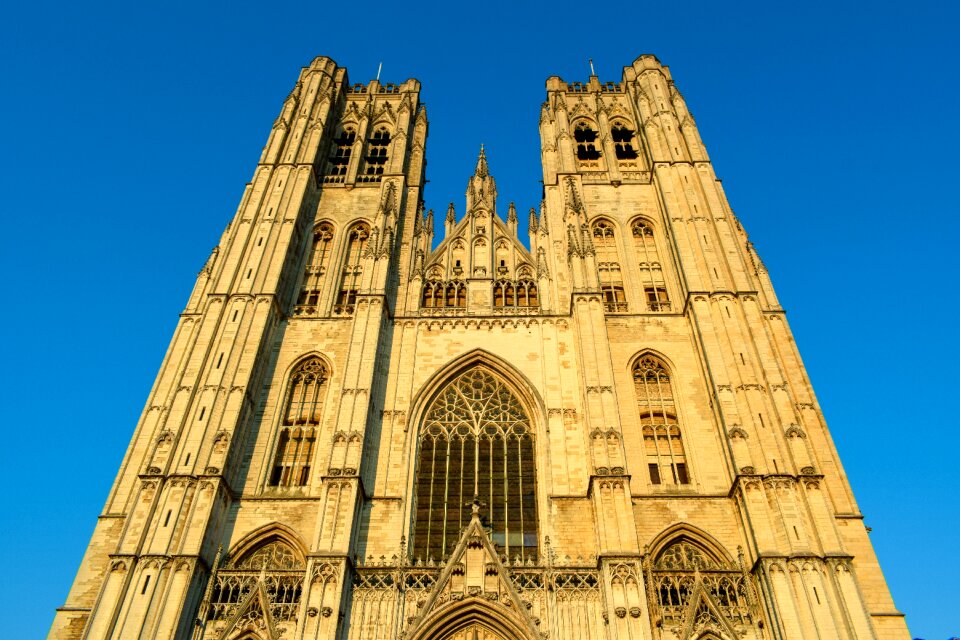 Michael and st gudula architecture