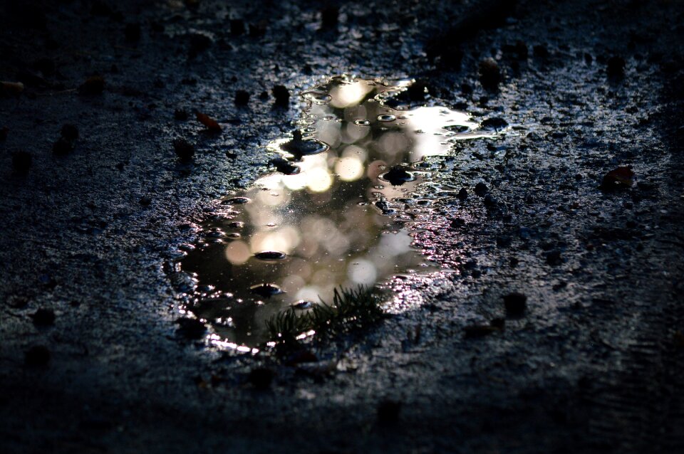 Mud mirroring contrast