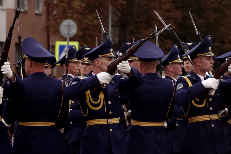 Parade weapons preparation