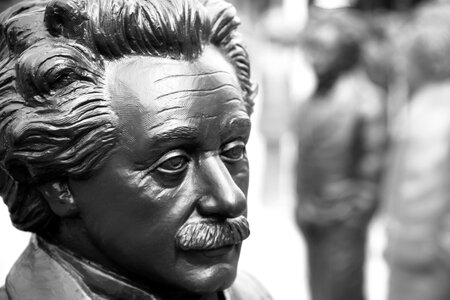 Exhibition physicist bust photo