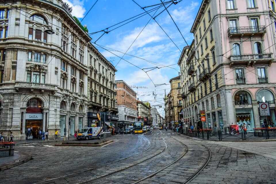 Urban building road