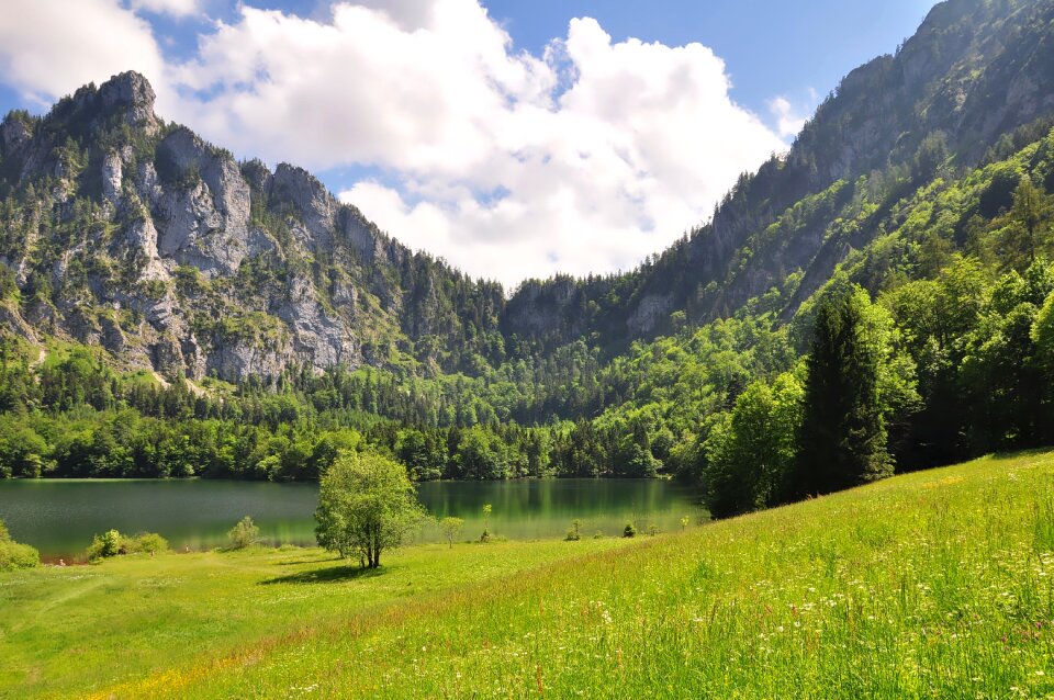Lake bergsee spring landscape