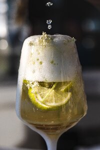 Spritz lime gray wine