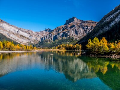 Lakes mirror effect autumn