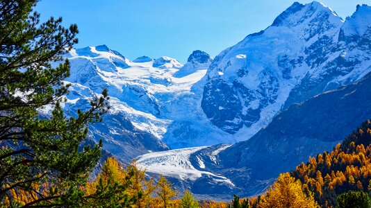 Autumn alpine nature