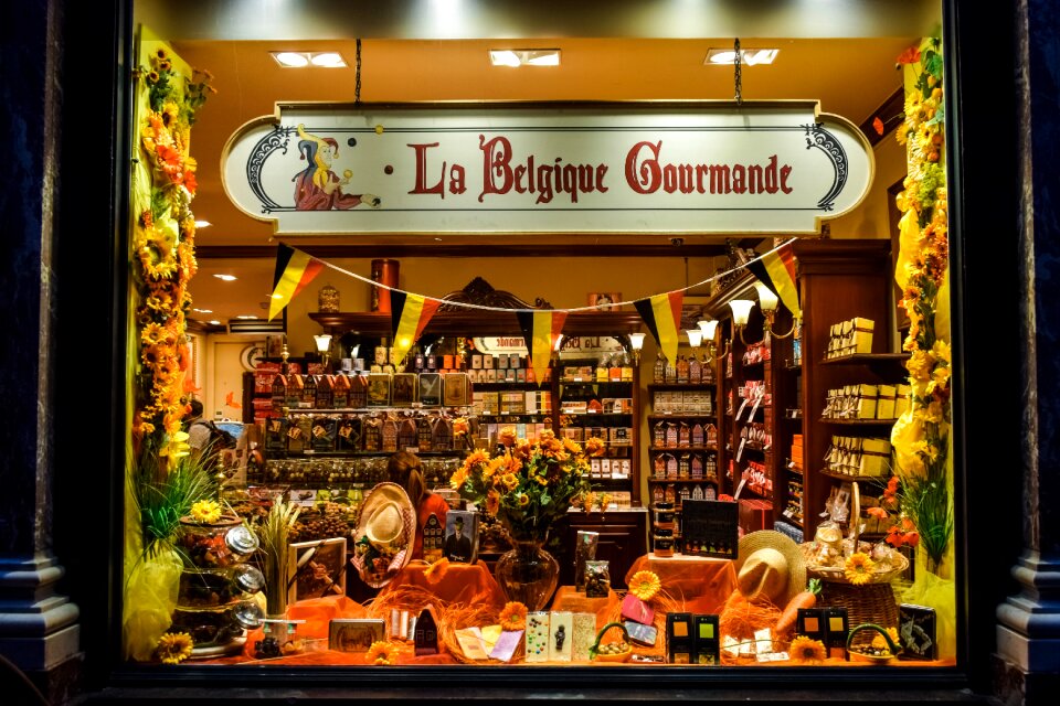 Showcase chocolate store