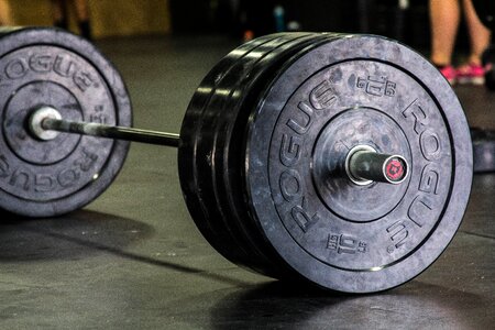 Strong pounds bar