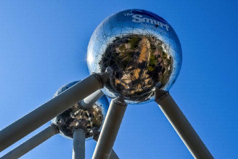 Landmark building attraction