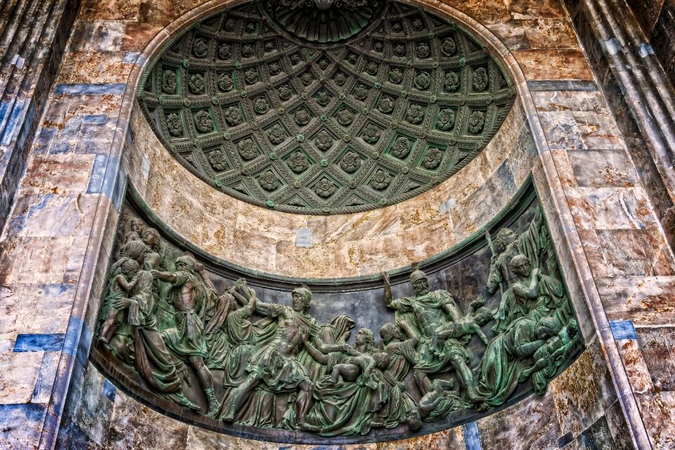 Building facade portal