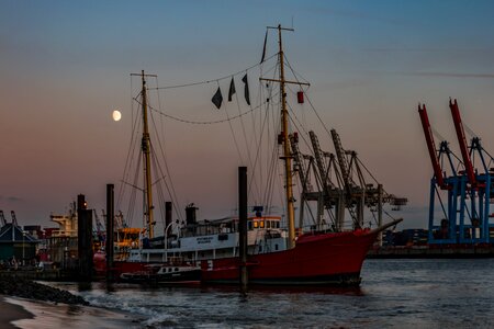 Port elbe water photo