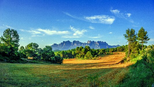 Panorama montserrat field