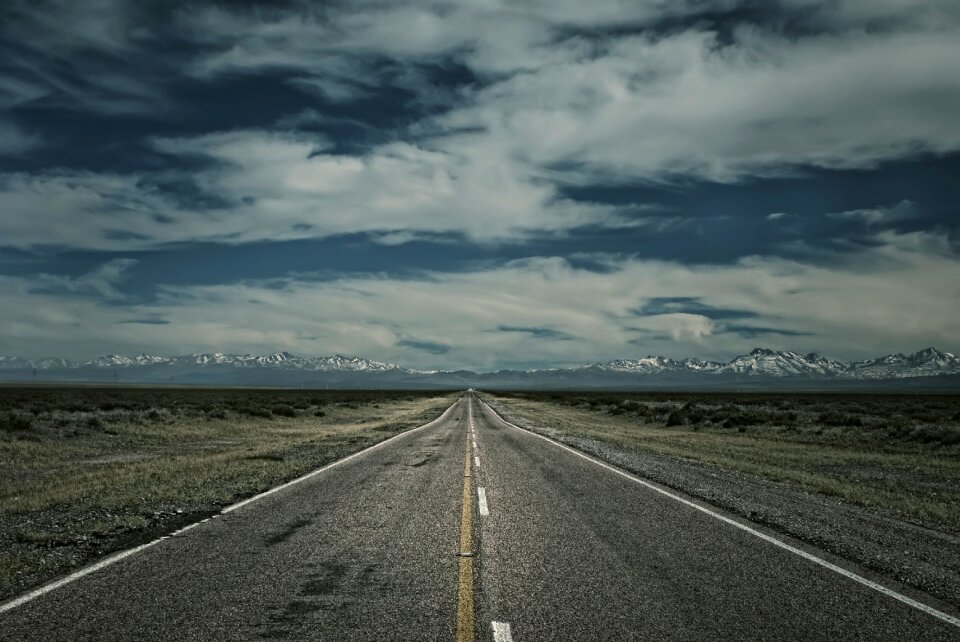 Asphalt travel cordillera