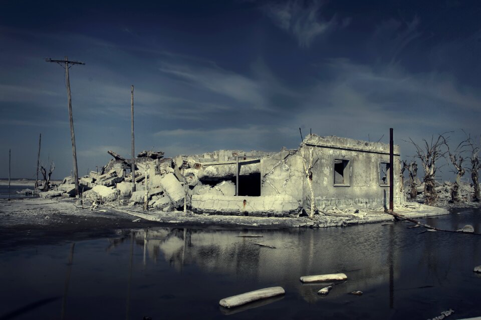 Ruin flooding decadence