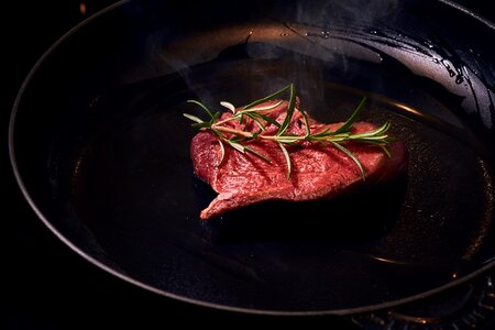 Pan cast iron rosemary