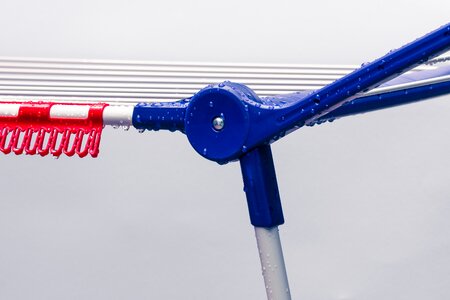 Isolated hang wash