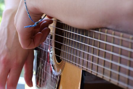 Ribbon jewellery guitar photo