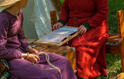 Crafts son traditional