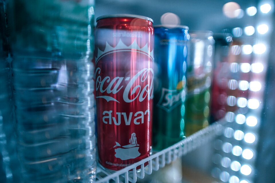 Can carbonated coke