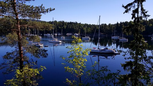 Boat life anchorage uthavn