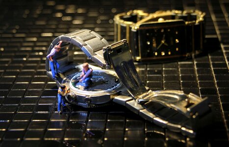 Locksmith craftsmen technology