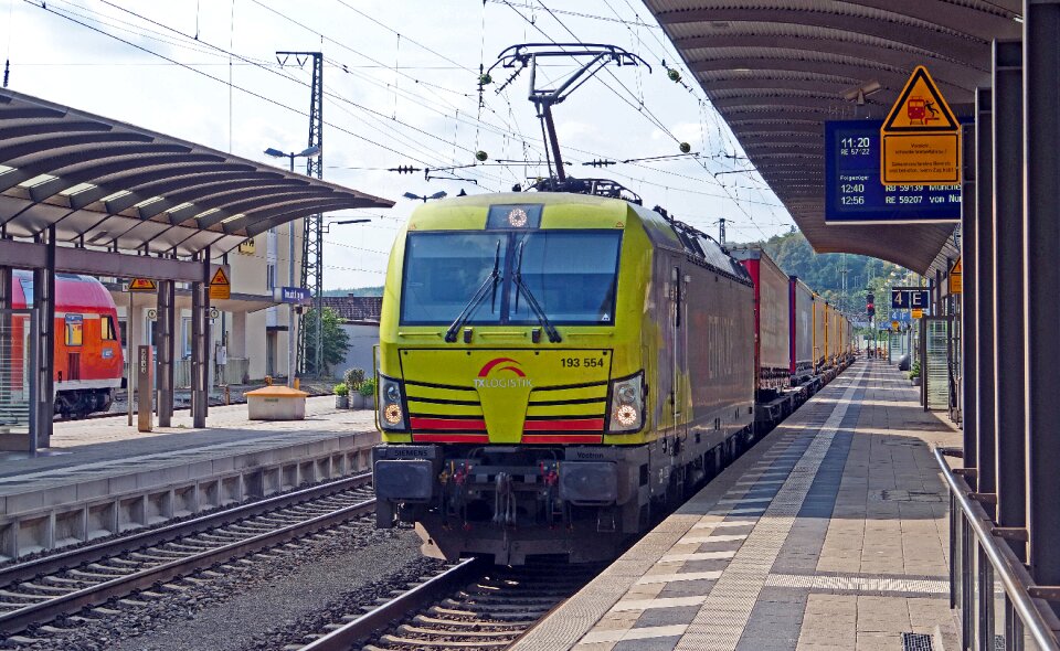 Treuchtlingen transit track climb