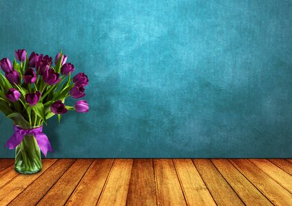 Vase wall flowers photo