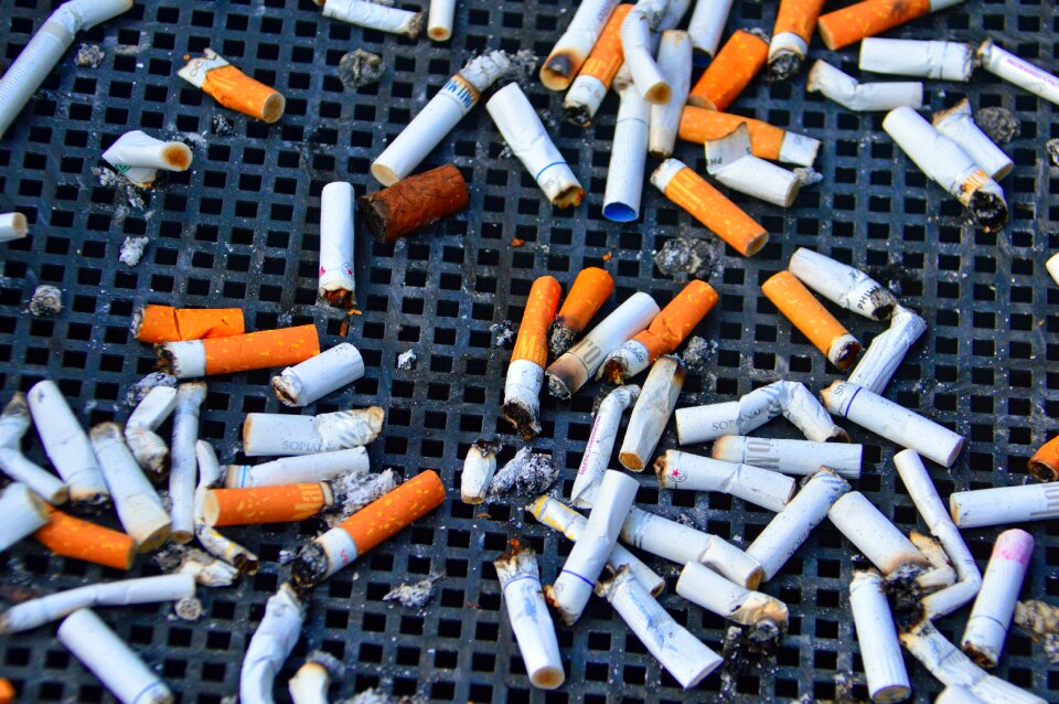 Butts nicotine smoking