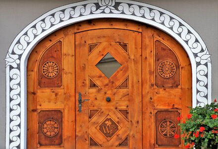 Building portal wooden photo