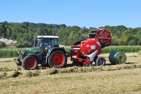 Field balls round hay