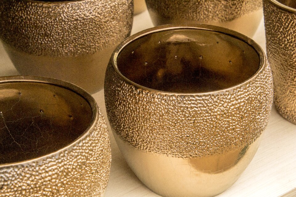 Vase silver ornament design